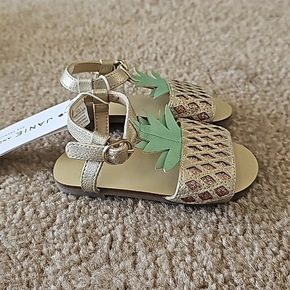 Janie and Jack Metallic Pineapple Sandals Size 4